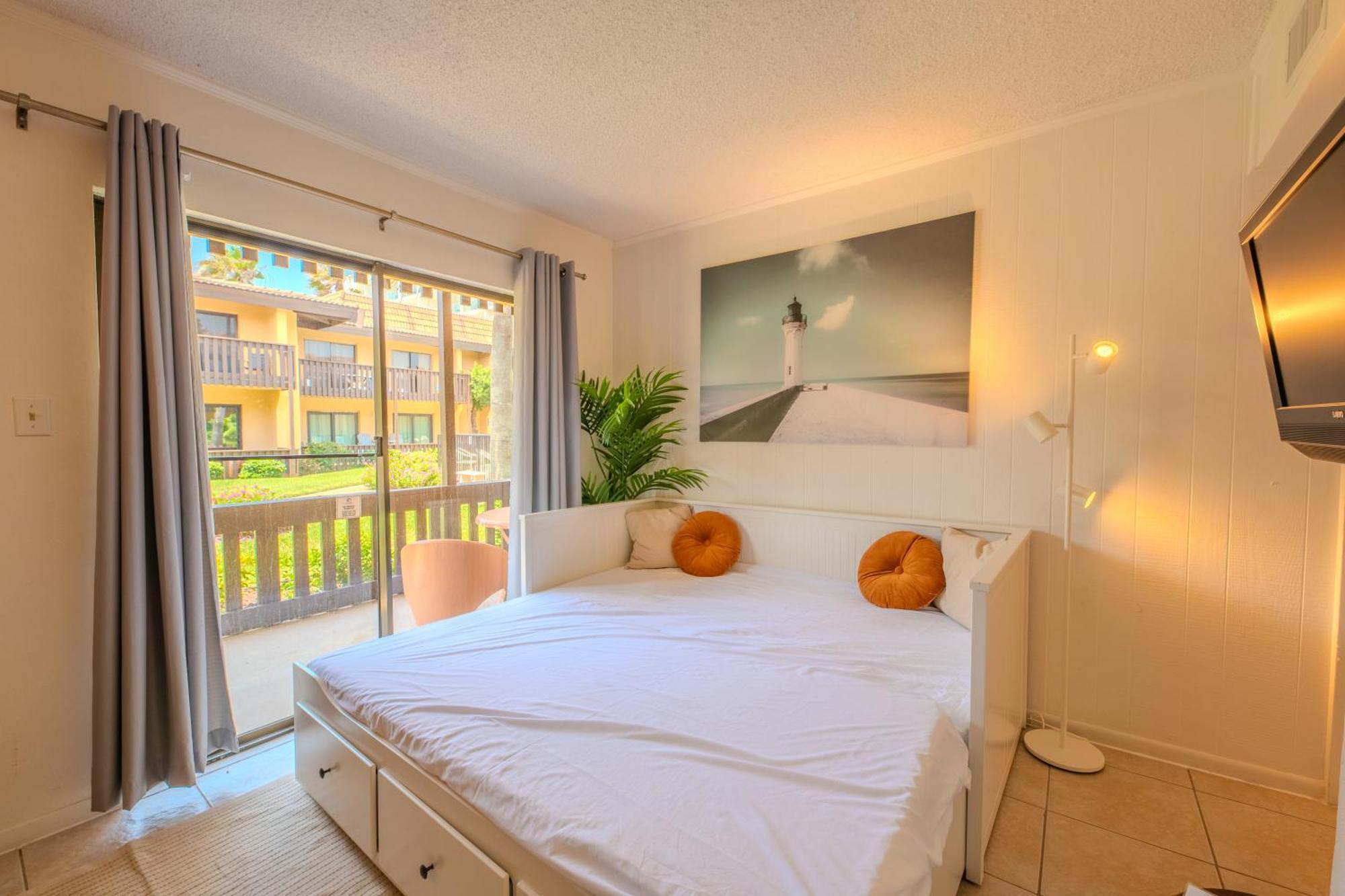 Flamingos Hideaway Stylish 1Br Coastal Escape 155 Apartment เซาท์ปาเดรไอส์แลนด์ ภายนอก รูปภาพ